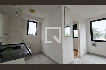 Cozinha de apartamento à venda com 2 quartos, 34m² em Jurubatuba, São Paulo