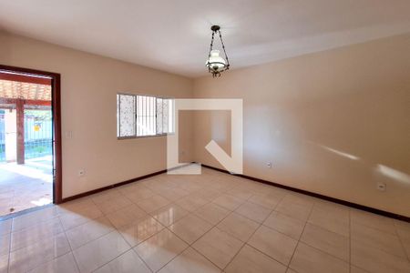 Sala de casa à venda com 3 quartos, 121m² em Maravista, Niterói