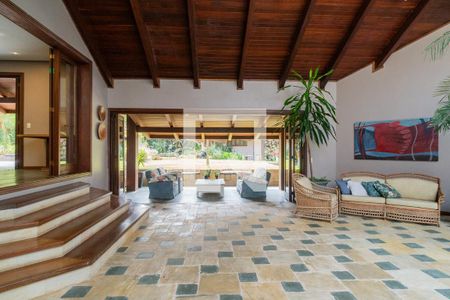 Casa de condomínio para alugar com 1400m², 8 quartos e 4 vagas Casa de condomínio para alugar com 1400m², 8 quartos e 4 vagasPiscina Coberta