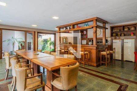 Casa de condomínio para alugar com 1400m², 8 quartos e 4 vagas Casa de condomínio para alugar com 1400m², 8 quartos e 4 vagasÁrea comum - Salão de festas