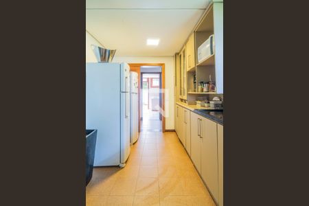 Casa de condomínio para alugar com 1400m², 8 quartos e 4 vagas Casa de condomínio para alugar com 1400m², 8 quartos e 4 vagasCozinha