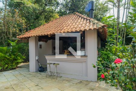 Casa de condomínio para alugar com 1400m², 8 quartos e 4 vagas Casa de condomínio para alugar com 1400m², 8 quartos e 4 vagasChurrasqueira