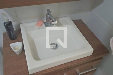 Apartamento à venda com 95m², 3 quartos e 1 vaga Apartamento à venda com 95m², 3 quartos e 1 vagaBanheiro