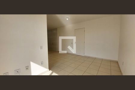 Sala de apartamento para alugar com 2 quartos, 60m² em Jardim Santa Cristina, Santo André