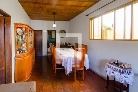 Sala de jantar de casa à venda com 3 quartos, 230m² em Salgado Filho, Belo Horizonte