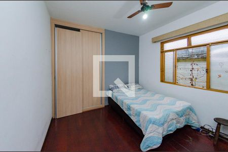 Quarto 2 de casa à venda com 3 quartos, 230m² em Salgado Filho, Belo Horizonte