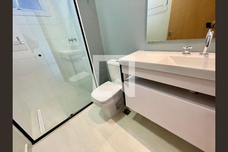 Apartamento à venda com 54m², 2 quartos e 1 vaga Apartamento à venda com 54m², 2 quartos e 1 vagaBanheiro