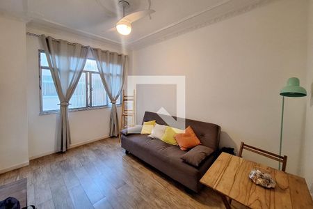 Sala de apartamento para alugar com 1 quarto, 52m² em Centro, Niterói