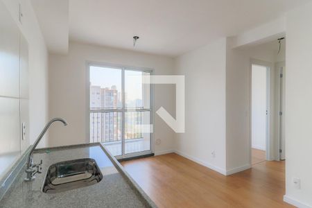 Sala/Cozinha de apartamento para alugar com 2 quartos, 36m² em Vila Cruzeiro, São Paulo