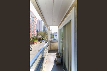 Varanda de casa à venda com 3 quartos, 130m² em Jardim Monte Kemel, São Paulo