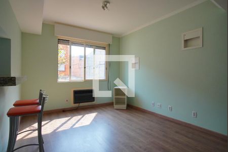 Sala de apartamento para alugar com 1 quarto, 55m² em Vila Jardim, Porto Alegre