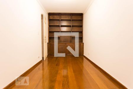 Casa para alugar com 3 quartos, 300m² em Jardim Europa, São Paulo