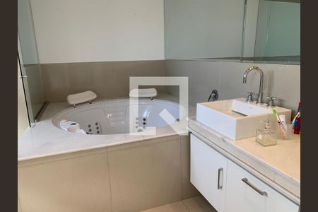 Foto 05 de casa à venda com 4 quartos, 360m² em Tamboré, Santana de Parnaíba