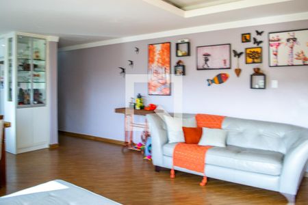 Sala de apartamento para alugar com 3 quartos, 146m² em Medianeira, Porto Alegre