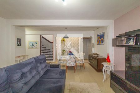 Sala de estar e jantar de casa à venda com 3 quartos, 180m² em São José, Canoas