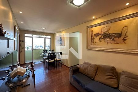 Sala  de apartamento à venda com 3 quartos, 70m² em Carlos Prates, Belo Horizonte