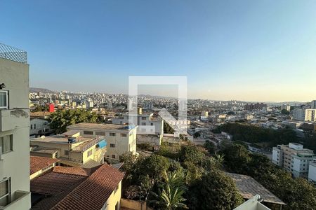 Vista  de apartamento à venda com 3 quartos, 70m² em Carlos Prates, Belo Horizonte