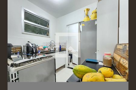 Cozinha de apartamento à venda com 3 quartos, 65m² em Estoril, Belo Horizonte