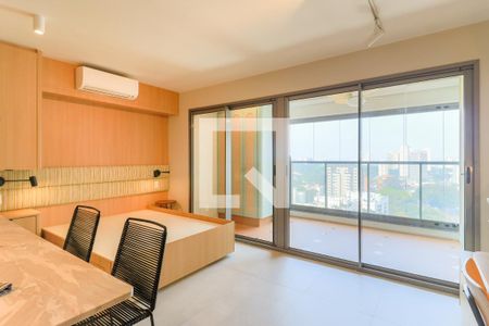 Sala/Quarto de kitnet/studio para alugar com 1 quarto, 41m² em Santo Amaro, São Paulo