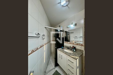 Banheiro de apartamento à venda com 3 quartos, 95m² em Coracao de Jesus, Belo Horizonte