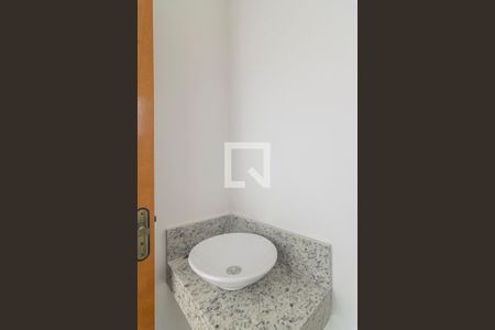 Lavabo de casa à venda com 3 quartos, 180m² em Vila Camilópolis, Santo André