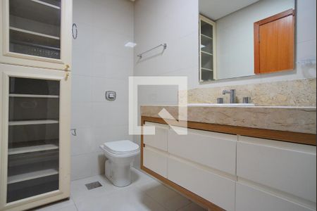 Banheiro da Suíte de apartamento à venda com 3 quartos, 92m² em Rio Branco, Porto Alegre