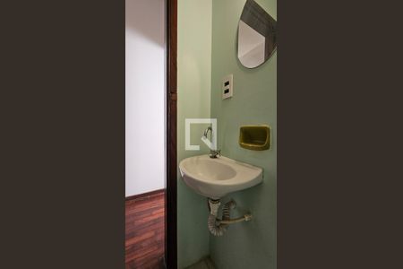 Lavabo de casa para alugar com 4 quartos, 116m² em Cidade Ademar, São Paulo