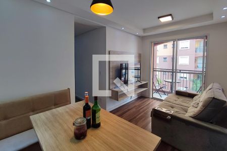 Sala de apartamento para alugar com 2 quartos, 57m² em Vila Satúrnia, Campinas