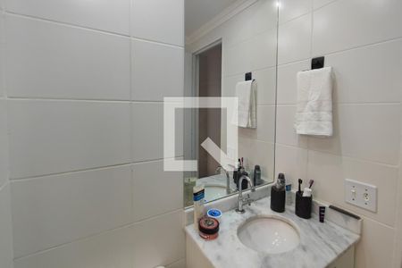 Banheiro Suíte de apartamento para alugar com 2 quartos, 57m² em Vila Satúrnia, Campinas