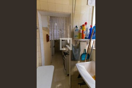 Apartamento à venda com 129m², 3 quartos e 1 vaga Apartamento à venda com 129m², 3 quartos e 1 vagaLavanderia