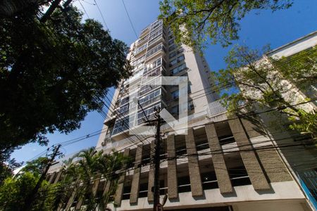 Apartamento à venda com 129m², 3 quartos e 1 vaga Apartamento à venda com 129m², 3 quartos e 1 vagaFachada