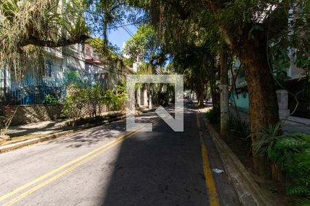 Apartamento à venda com 129m², 3 quartos e 1 vaga Apartamento à venda com 129m², 3 quartos e 1 vagaFachada