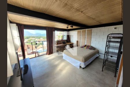 Casa à venda com 2 quartos, 132m² em Itaipu, Niterói