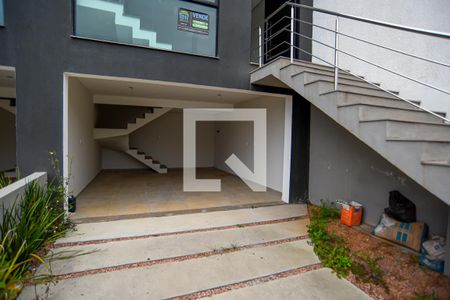 Garagem de casa de condomínio para alugar com 2 quartos, 107m² em Mário Quintana, Viamão