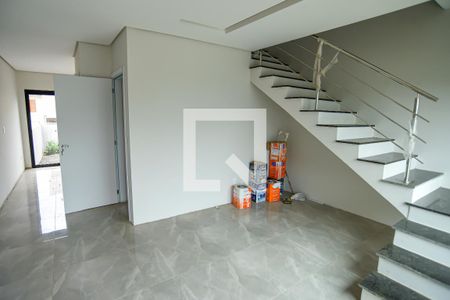 Sala de casa de condomínio para alugar com 2 quartos, 107m² em Mário Quintana, Viamão