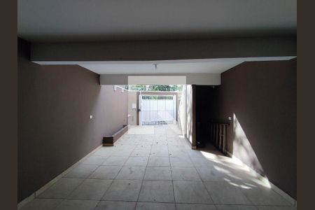 Casa à venda com 3 quartos, 155m² em Jardim Rizzo, São Paulo