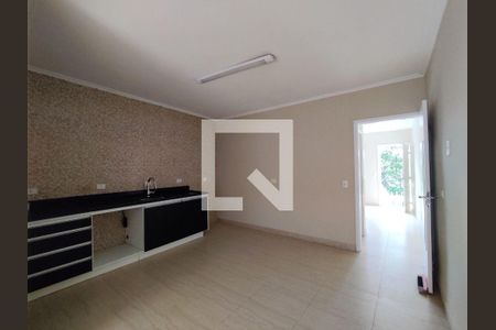 Casa à venda com 3 quartos, 155m² em Jardim Rizzo, São Paulo