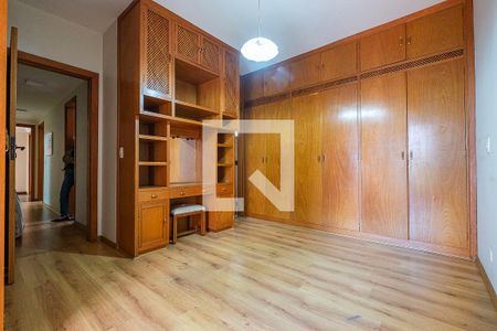 Suíte de apartamento à venda com 4 quartos, 155m² em Pinheiros, São Paulo