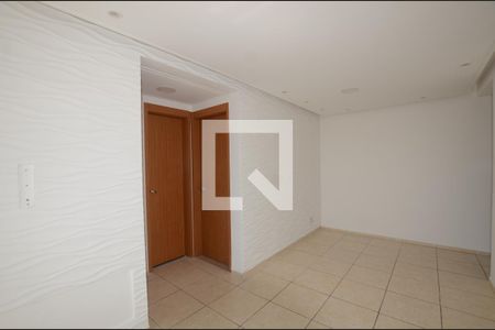 Sala de apartamento para alugar com 2 quartos, 47m² em Irajá, Rio de Janeiro