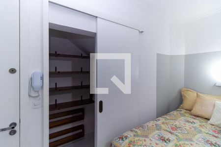 Closet de kitnet/studio para alugar com 1 quarto, 28m² em Vila Ema, São Paulo