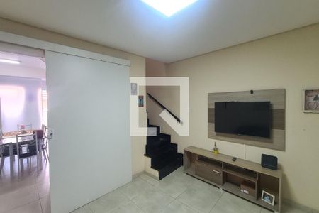 Sala de casa à venda com 2 quartos, 75m² em Vila Prudente, São Paulo