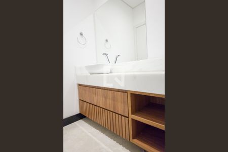 Lavabo de casa de condomínio à venda com 3 quartos, 305m² em Alphaville, Nova Lima