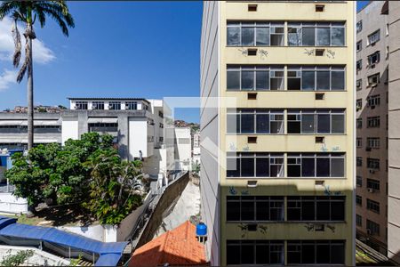 Sala de apartamento à venda com 2 quartos, 77m² em Centro, Niterói