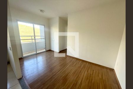 Sala de apartamento para alugar com 3 quartos, 54m² em Jardim Carlos Gomes, Jundiaí