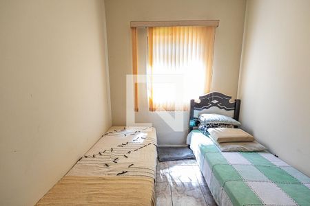 Quarto 2 de casa à venda com 9 quartos, 400m² em Nova Cachoeirinha, Belo Horizonte