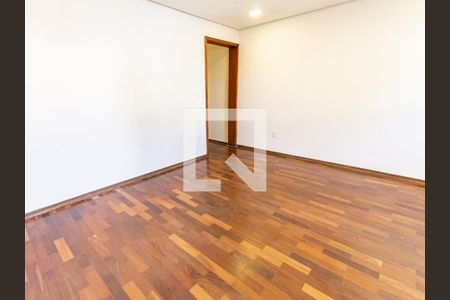 Sala de casa à venda com 3 quartos, 140m² em Água Rasa, São Paulo