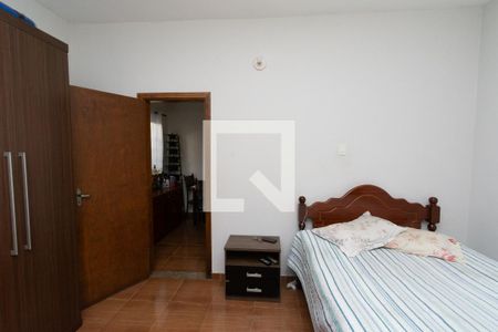 Quarto 1 de casa à venda com 3 quartos, 180m² em Milionários, Belo Horizonte