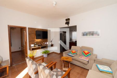 Sala de casa à venda com 3 quartos, 180m² em Milionários, Belo Horizonte