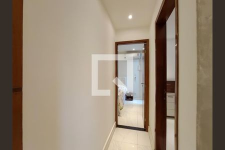 Corredor de apartamento para alugar com 2 quartos, 88m² em São Francisco Xavier, Rio de Janeiro