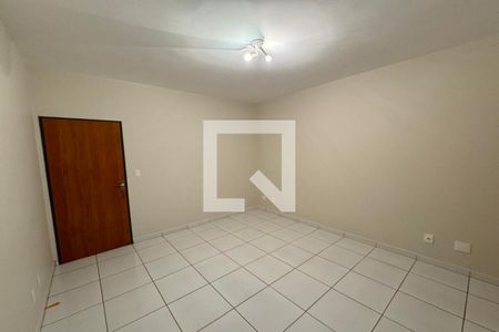 Suíte 01 de apartamento para alugar com 2 quartos, 80m² em Vila Tamandaré, Ribeirão Preto